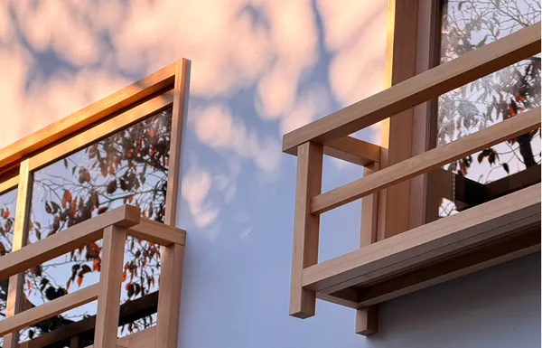 ダイニングのテーブル